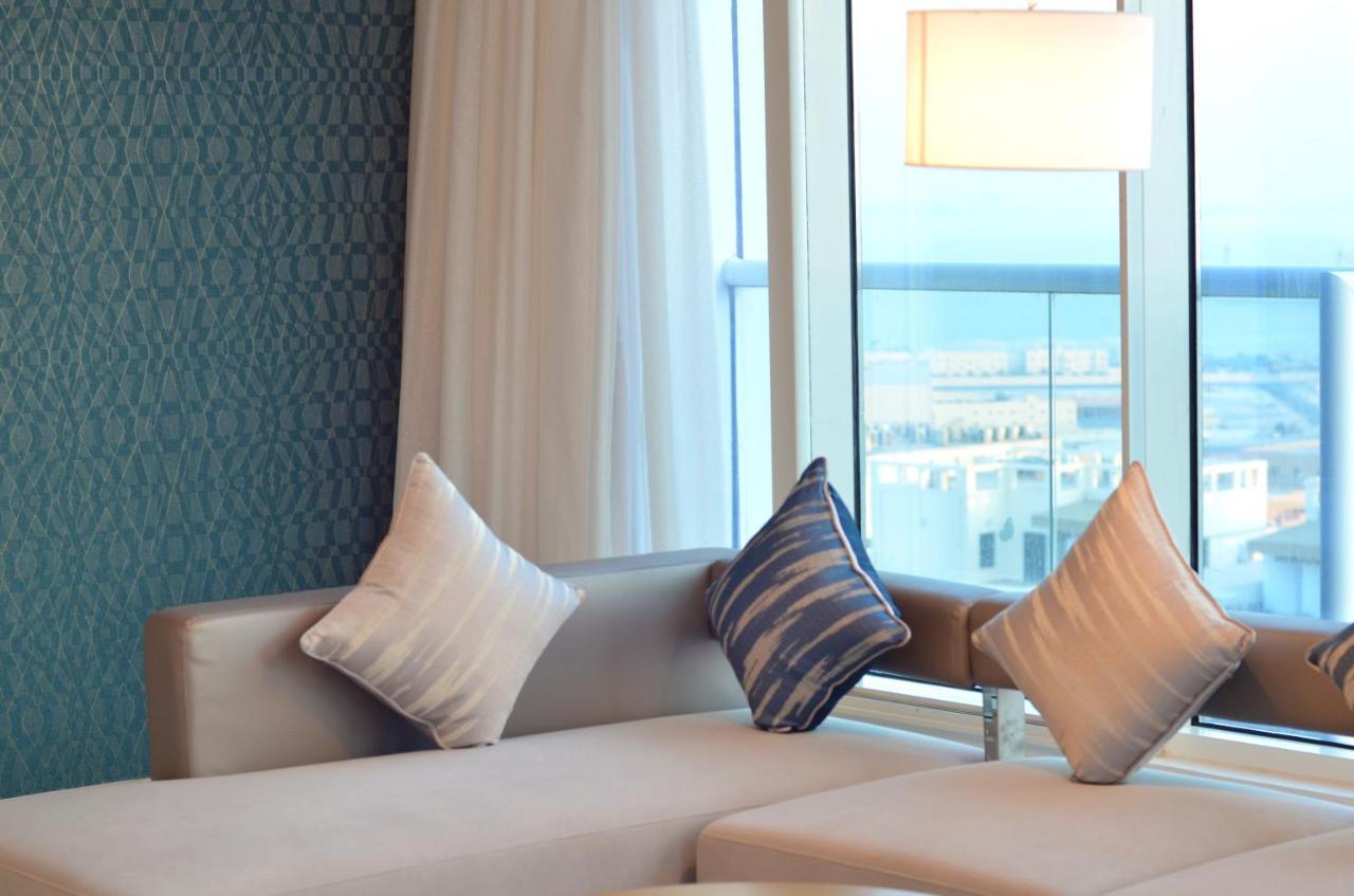 The Lodge Suites Манама Екстериор снимка