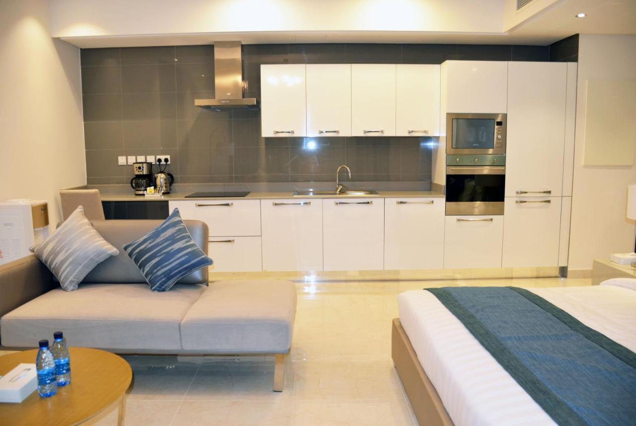 The Lodge Suites Манама Екстериор снимка