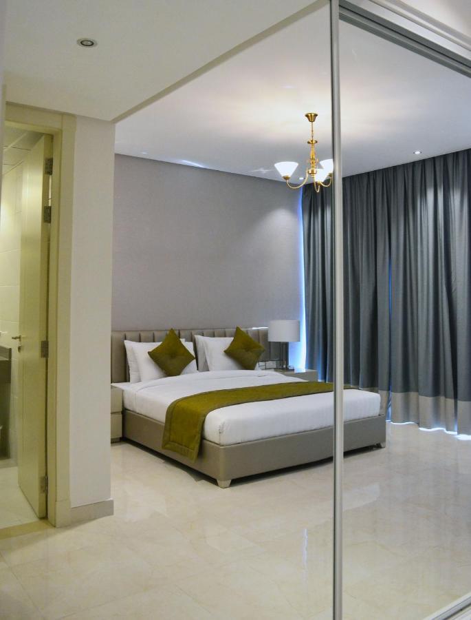 The Lodge Suites Манама Екстериор снимка